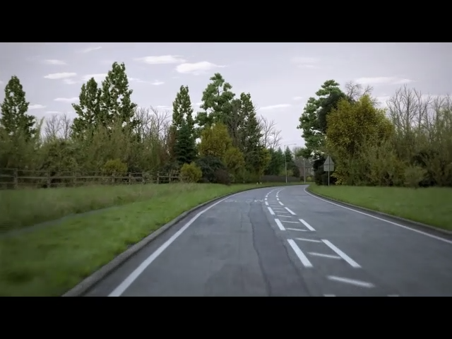 Hazard perception premium clip 19 &mdash; road scene preview