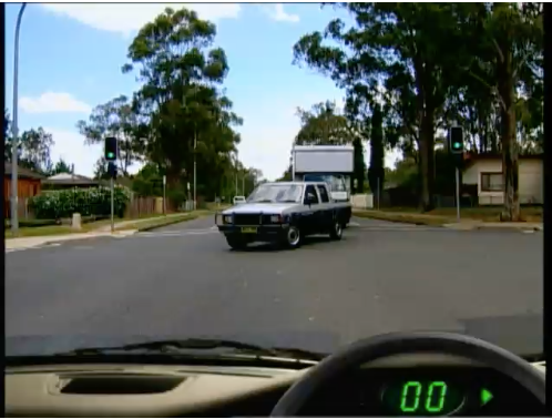 Right turn on green &mdash; hazard perception practice clip 58