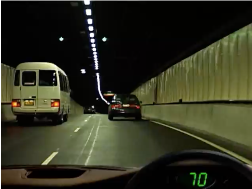 Inside the tunnel &mdash; hazard perception practice clip 62